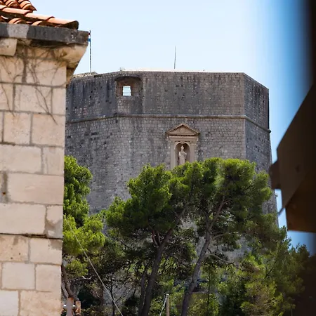 Casa Radha Bella - Two Bedroom Holiday home