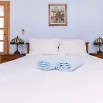 Casa Radha Bella - Two Bedroom بيت للعطل
