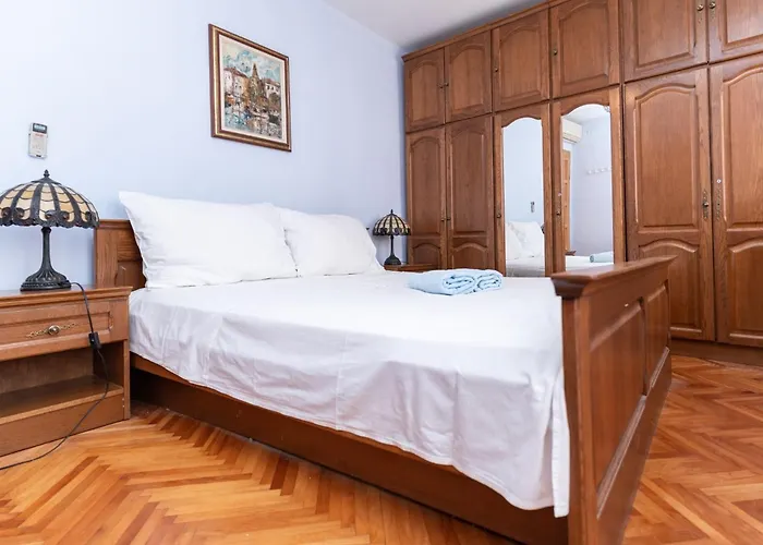 Casa Radha Bella - Two Bedroom Vakantiehuis *